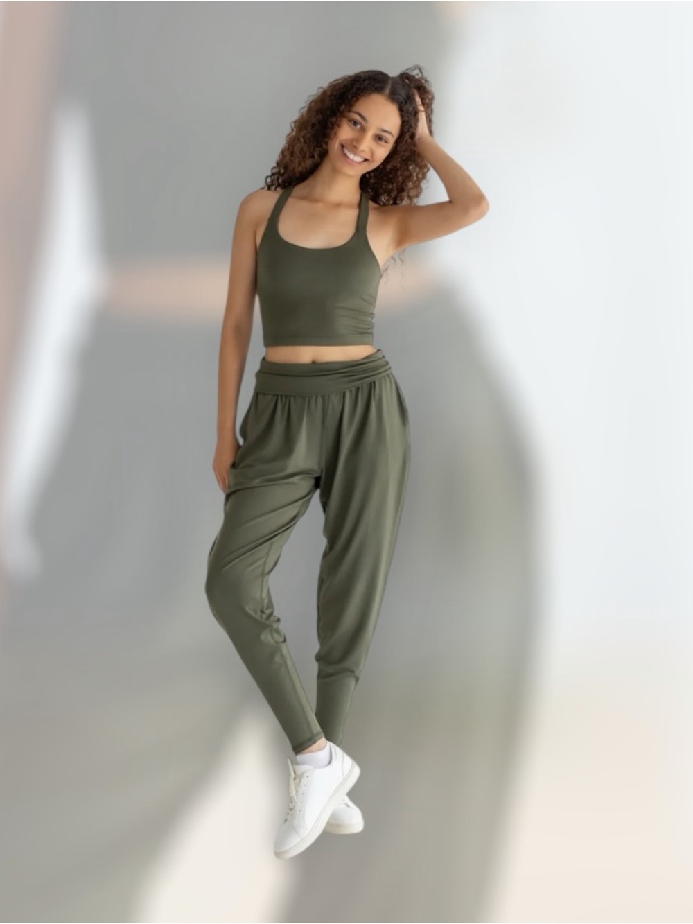 IMBODHI Pippa Pant